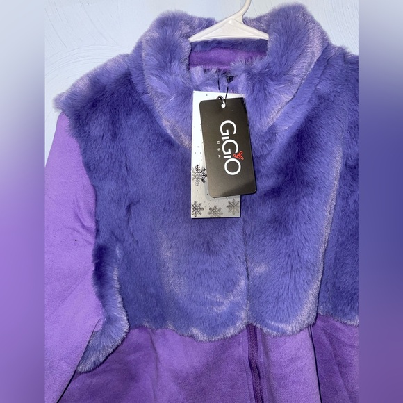 NWT Women’s Large Gigio Purple Faux Fur Zip Up Jacket - Picture 4 of 5